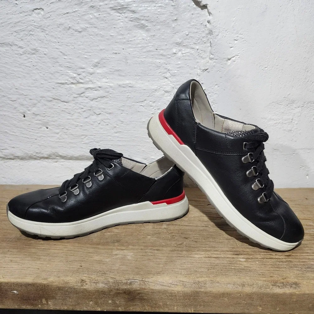 Kizik Montreal Black Leather Hands-Free Slip On Sneakers G8FC W0470BK Size 8M